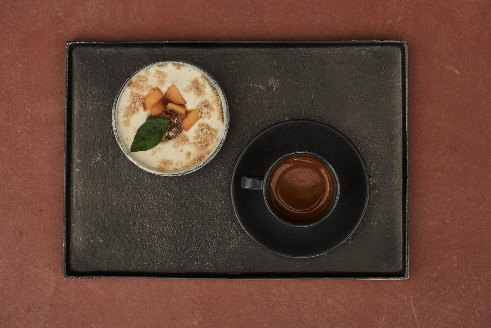 The Newel Psychiko Otel Atina Dış mekan fotoğraf A cup of coffee with a side of kaya toast